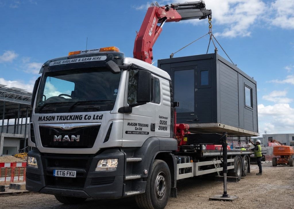 HIAB cabin transport